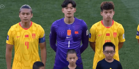 华体会体育官方入口-国足0-2速溃喀麦隆：541防线崩塌，首胜希望恐成泡影